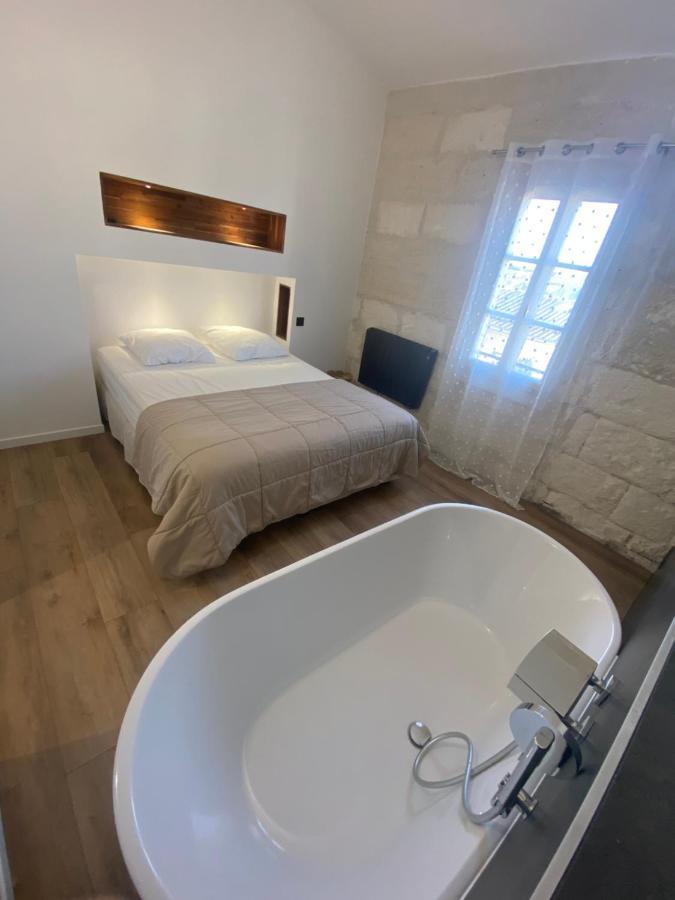 Loft Spacieux Au Coeur Des Remparts D'Aigues-Mortes Dış mekan fotoğraf